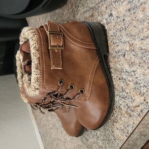 Infant boots